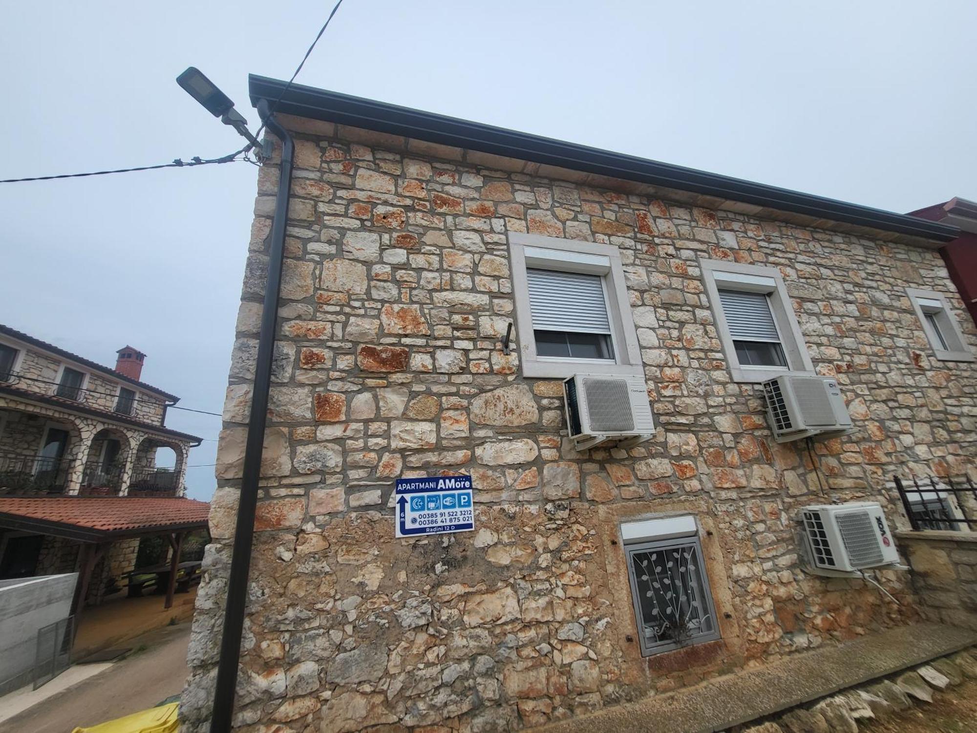Villa Amore Radini Istrian Romantic Studio With Private Parking And Terrace Brtonigla Eksteriør billede