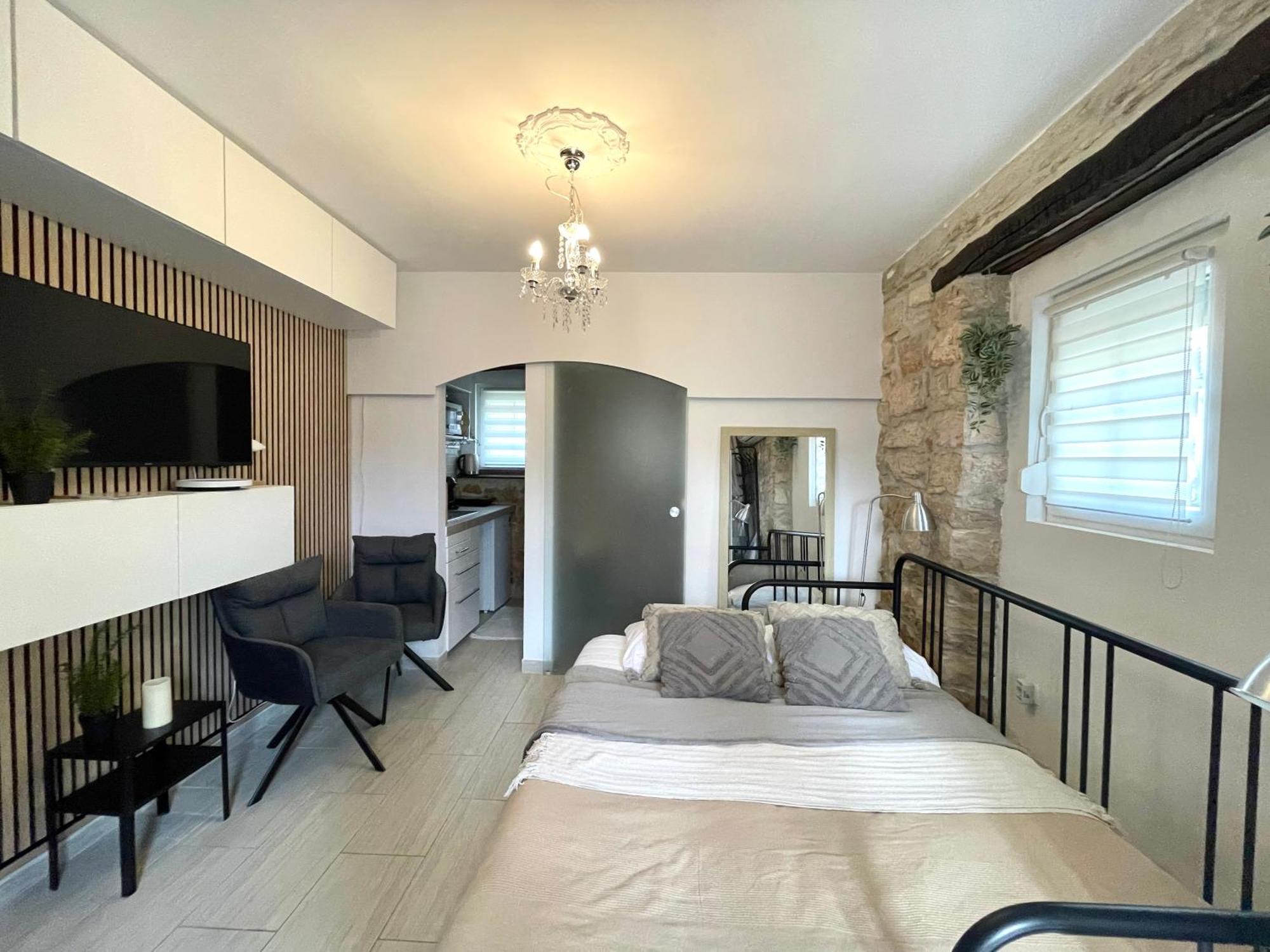 Villa Amore Radini Istrian Romantic Studio With Private Parking And Terrace Brtonigla Eksteriør billede